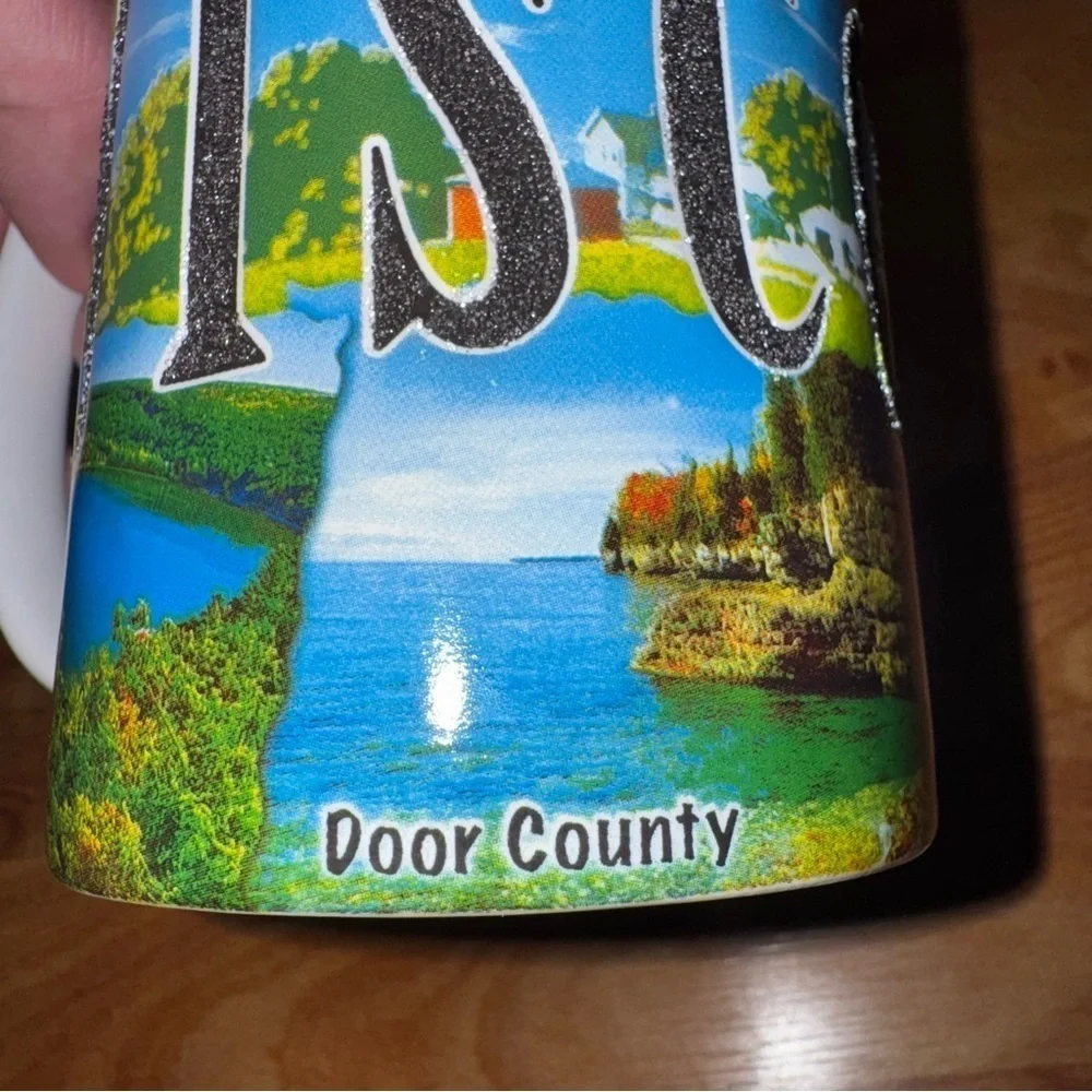 Americaware Wisconsin 18 Oz Tall Color Etched Collage All Over Print Coffee Mug